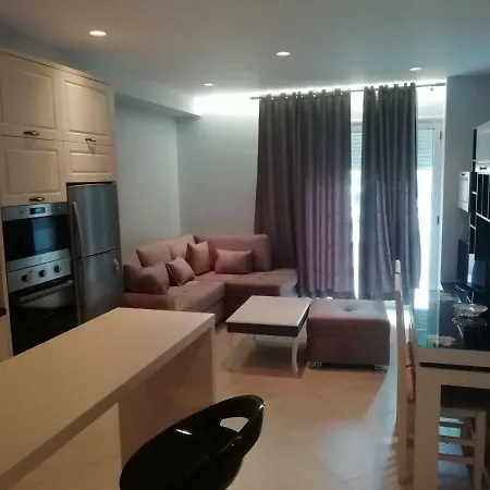 Modern In Lungomare * Vlorë